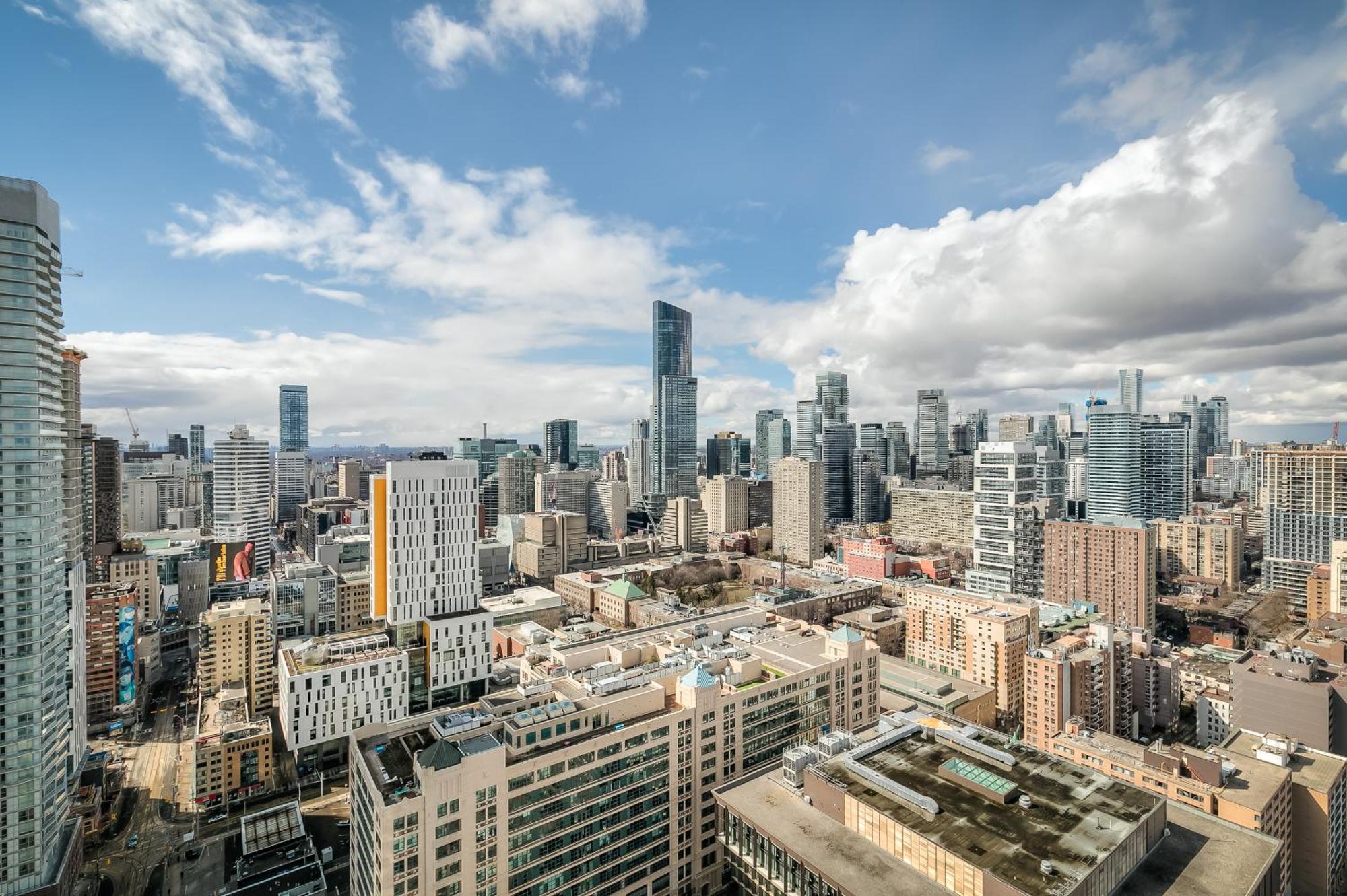 Panorama Suites Downtown تورونتو المظهر الخارجي الصورة