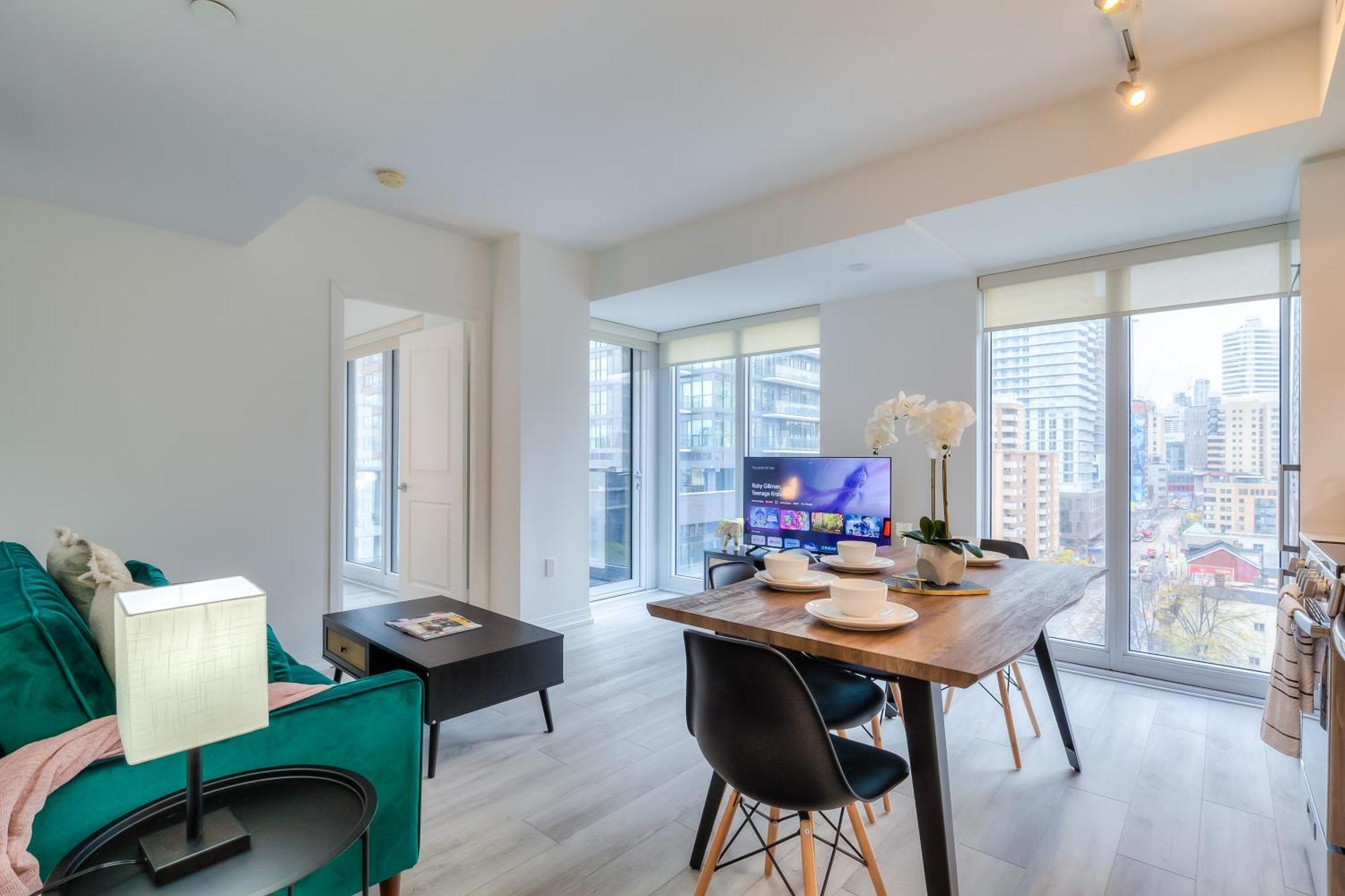 Panorama Suites Downtown تورونتو المظهر الخارجي الصورة