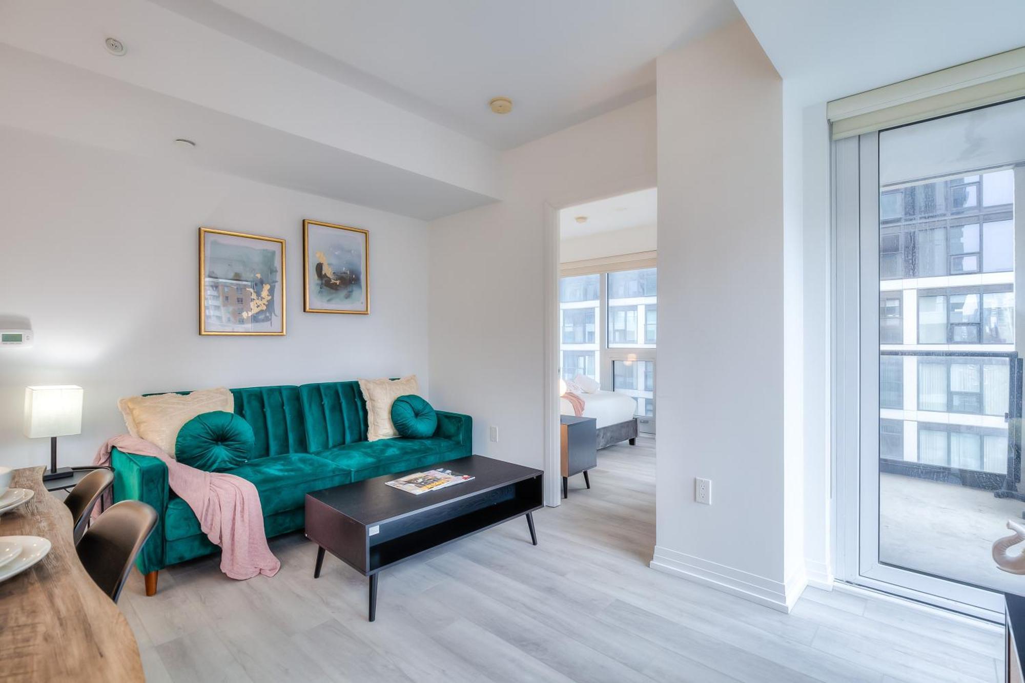 Panorama Suites Downtown تورونتو المظهر الخارجي الصورة