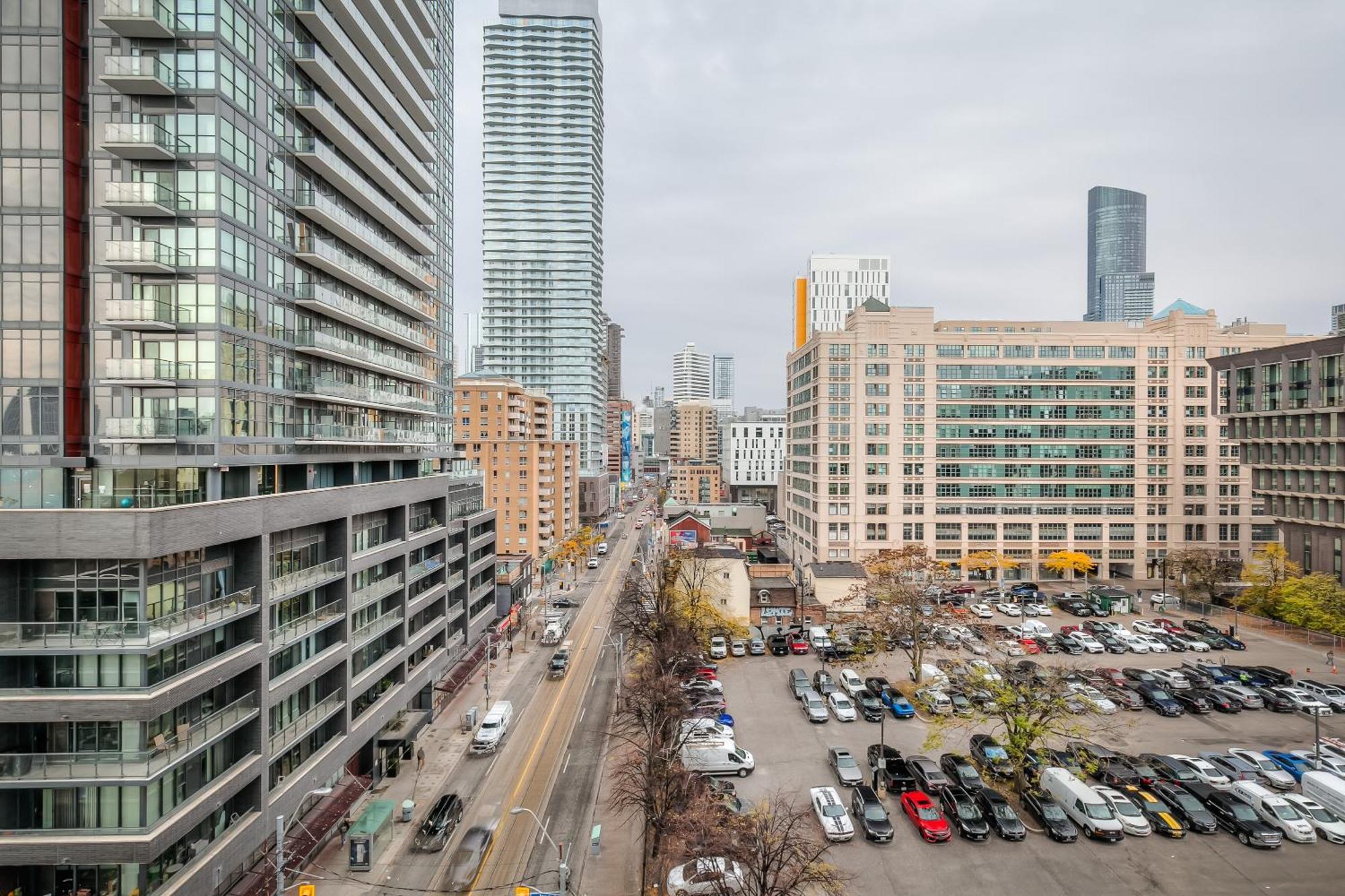 Panorama Suites Downtown تورونتو المظهر الخارجي الصورة